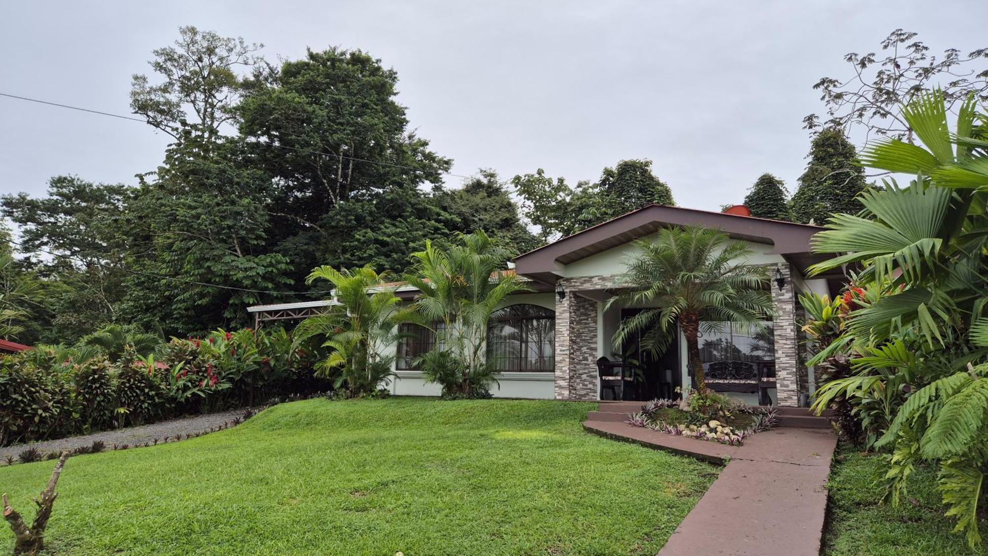 Casa Arboleda-Full House By The River And Forest And Gardens San Francisco  외부 사진